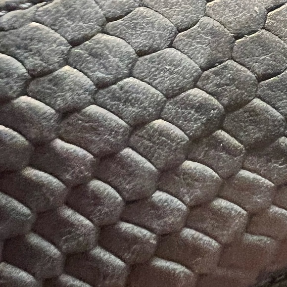 Vionic Madison Mia Blue Textured Pumps - Picture 9 of 9